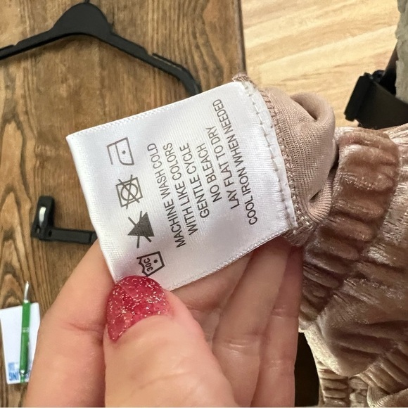 Bollie: Beige/Tan/Khaki Crushed Velvet Elastic Draw String Pull Up Joggers Sz L - Picture 9 of 10